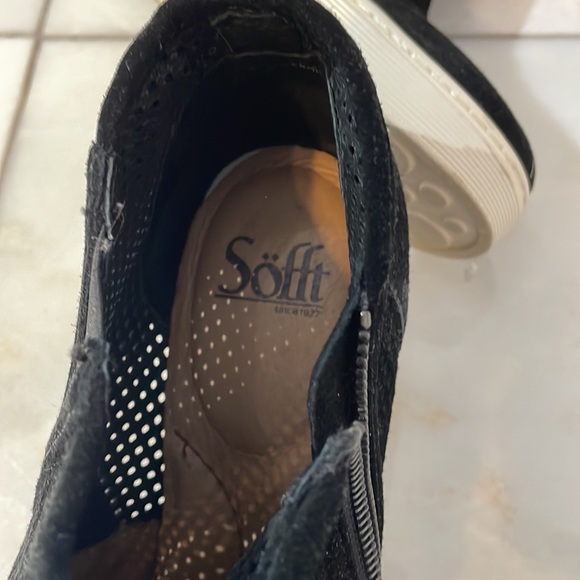 Sofft size 9 perforated wedge booties. Very comfortable. Black. 3 inch heel. - Picture 6 of 7